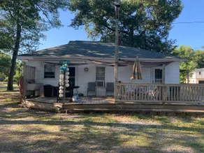 Cottage on 3rd - Image 5
