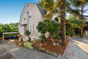 FIFA Vintage Hideaway w/patio - Minutes to DT! - Image 4