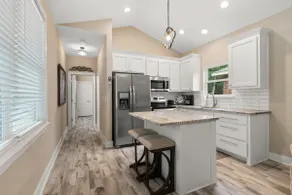 Coastal Elegant Guest Suite Near Pensacola Beach - Image 4