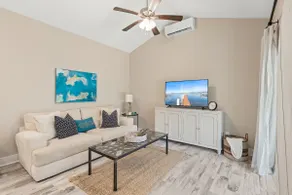 Coastal Elegant Guest Suite Near Pensacola Beach - Image 2