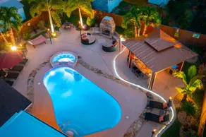 OmG! CHECK OUT THIS PLACE! - Image 3