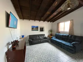 12 GUEST! MEXICAN STYLE HOUSE W/PATIO - Image 3
