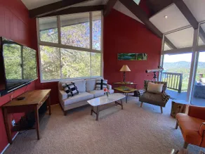 Amazing Lake Views! 3-Level Treehouse - Image 3
