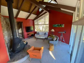 Amazing Lake Views! 3-Level Treehouse - Image 4