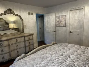 Gorgeous & Cheerful 4-bedroom home for big groups - Image 2
