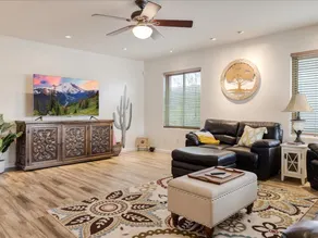 Family Getaway with Pool & Pet Friendly - Image 5