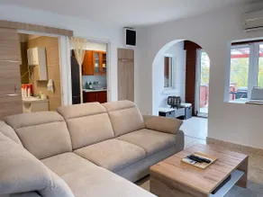 Riverside Apartment - Image 3