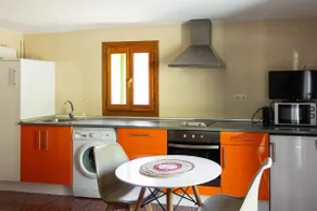 Apartment for two overlooking the river and the mountain - Image 3