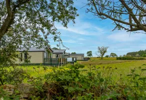 Luxury 2 Bedroom Holiday Lodge with Hot Tub - Image 3