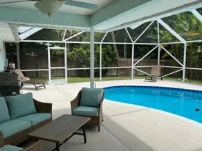 3/2 with Heated Pool - Tranquil Tropical Escape - Image 3