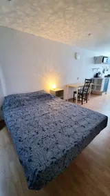 Studio on the ground floor with terrace and garden - Image 3