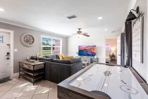 Naples - heated pool with 3BR/2BA, house - Image 3