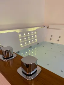 Lovely apartment with private spa. - Image 5