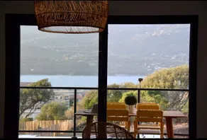 Sea view & walking distance to the beach Air-conditioned 2-bedroom apartment, Propriano - Image 4