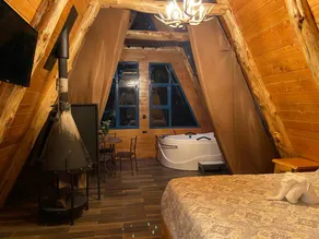 Cheerful little cottage with a view of the forest!! - Image 5