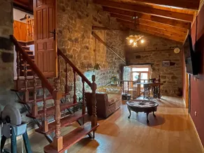 Stone house in Valdebezana Valley - Image 4