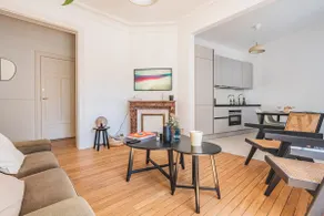 Entire home with parking in the heart of Reims - Image 2