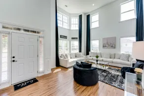 Opulent 7BR Gourgeous Master Suite (MUST SEE) - Image 3