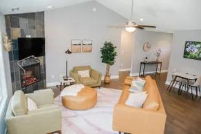 Rose of Sharon Home - 14 Min to Downtown Knoxville - Image 3