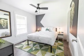 Crisp modern pet friendly cabin - Image 5