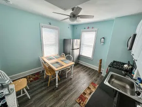 Beach Cottage HEART OF SP sleeps 6 - Image 2