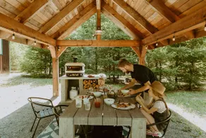 Charming, dog-friendly cabin with cedar hot tub - Image 4
