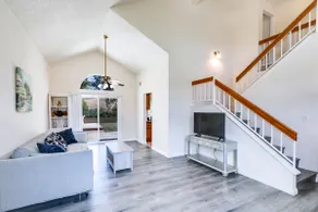 Cheerful 4 bedroom 3 bathroom house in Chino Hills - Image 5