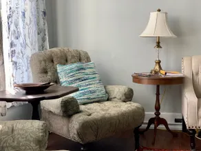 Central ~ Stylish ~ 3 BR Suite - Image 5