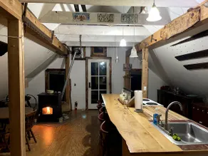 Cozy loft apartment in adventurers paradise - Image 5