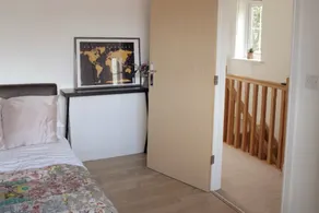 CHEERFUL 3 Bed Garden Home in a Beautiful Estate - Image 3