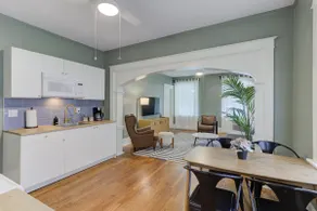 Modern and Stately Upper 2-bed in Historic Midtown - Image 5