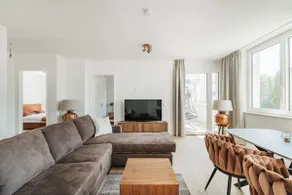 2-room apartment overlooking the lake - Image 5