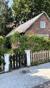 The little red brick house - Image 2