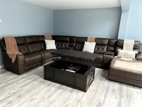 3 bedroom ranch home with backyard privacy - Image 2