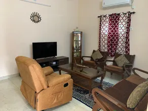 Lovely Apartment, 2 Bed with kitchen & 2 washrooms - Image 3