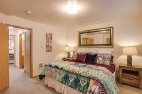 Luxe Cottage with Two bedrooms, Upscale, Cozy & Clean with AC, Hot Tub & BBQ - Image 4