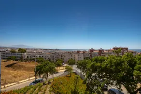 Amazing 4 bedroom Apt with pools + gym - RDR269 - Image 2