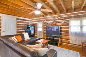 Picturesque Cabin | Lake Access |Arcade| Fireplace - Image 4