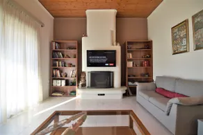 Mata's Spacious Apartment - Image 2