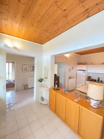 Mata's Spacious Apartment - Image 5