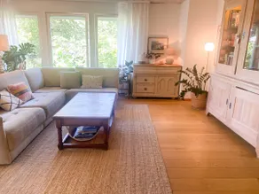 Spacious family home opposite Lake Geneva - Image 4