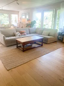 Spacious family home opposite Lake Geneva - Image 3