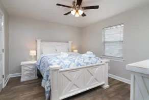Lovely Upstairs 2-Bedroom condo with a pool - Image 3