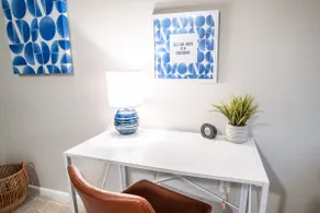 Campus Heart • Designer Studio • Free Parking - Image 3