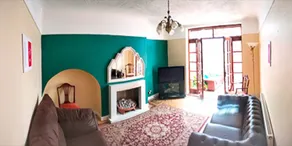 Spacious house with gardens in central Liverpool - Image 4