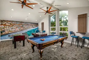 Shabby Chic Oceanside 2 Bedroom Serviced Apartment - Image 2
