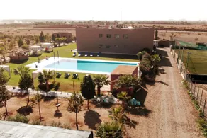 Your cozy cocoon with swimming pool, near the Grand Stade - Image 3