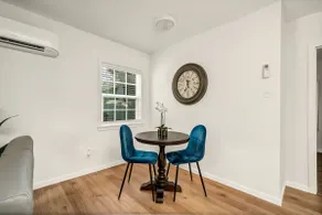 Gretel; one bedroom duplex in desirable Park Hill. - Image 5