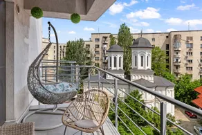 Hi-Lux Parliament 3BR Apartment - Free Parking - Image 4
