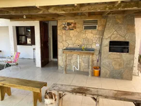 Complete house with swimming pool and air-conditioning near the Center - Image 3